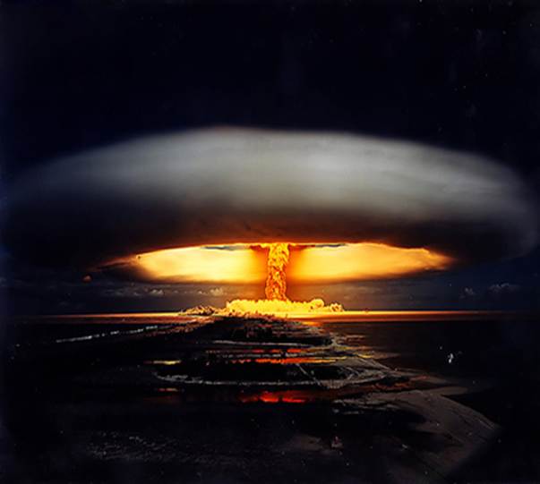 Descripcin: explosion-nuclear-en-mururoa